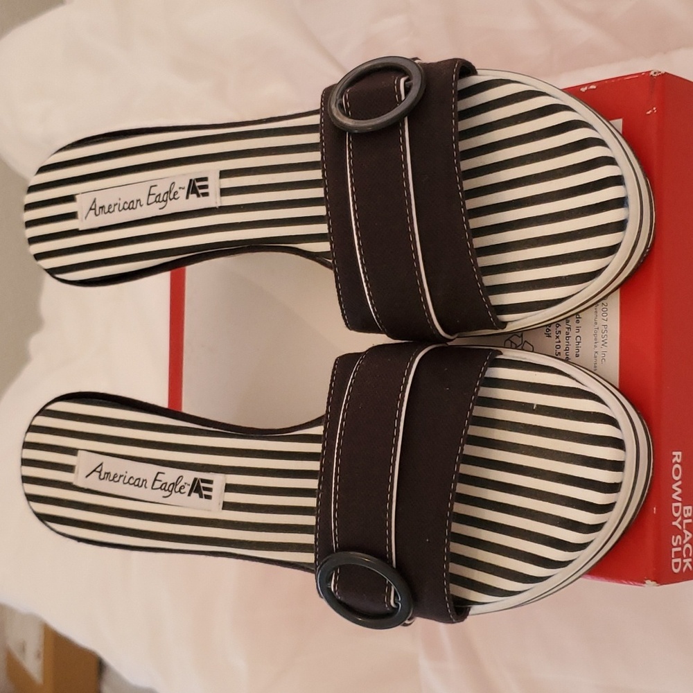 American Eagle Wedges